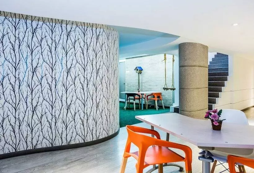 Отель Viaggio Virrey