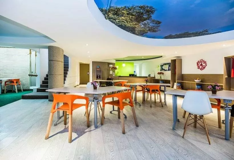 Отель Viaggio Virrey