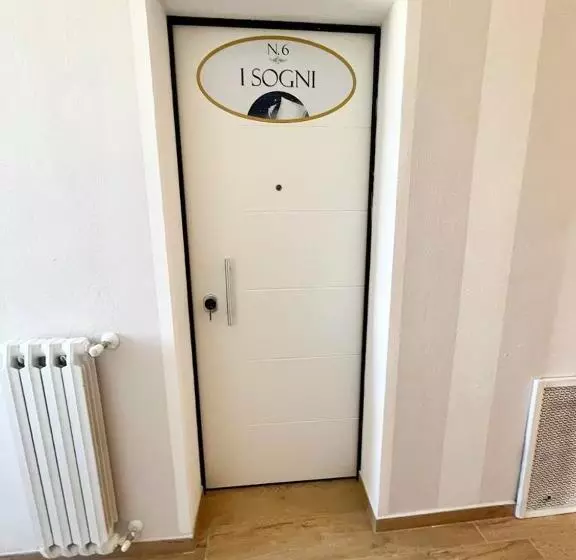 ベッドアンドブレックファースト Le Grotte Delle Meraviglie