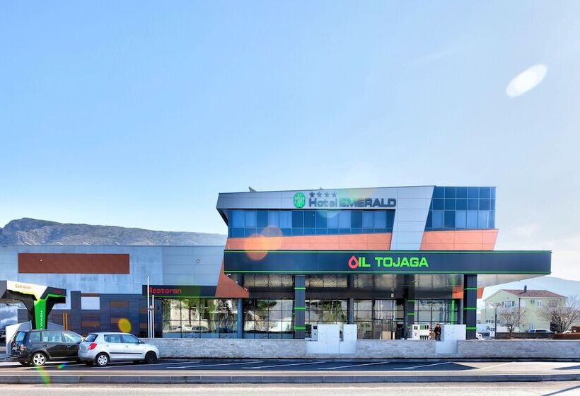 هتل Emerald