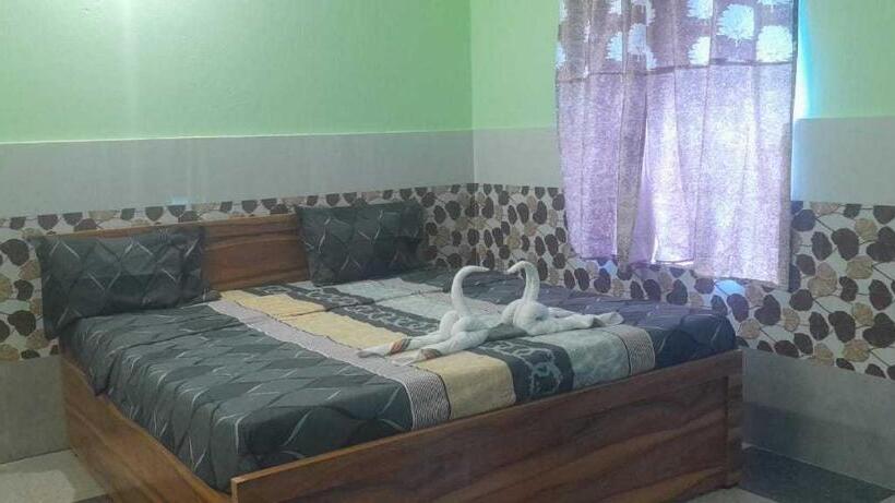 Hotel Oyo Sai Inn, A Guest House