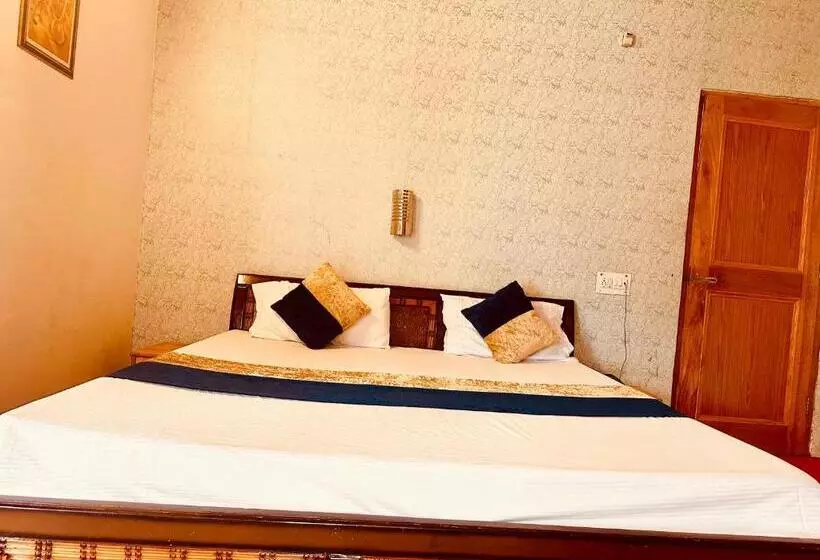 پانسیون The Daulat   A Luxury Stay
