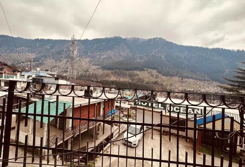 پانسیون The Daulat   A Luxury Stay