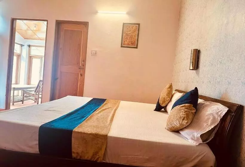 پانسیون The Daulat   A Luxury Stay