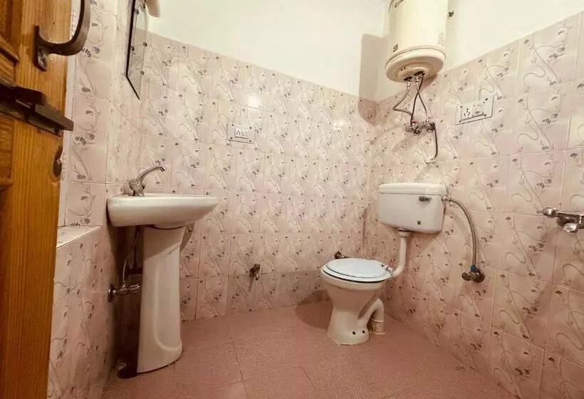 پانسیون The Daulat   A Luxury Stay
