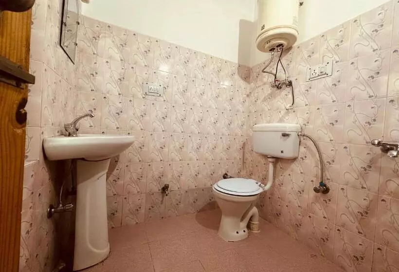 پانسیون The Daulat   A Luxury Stay