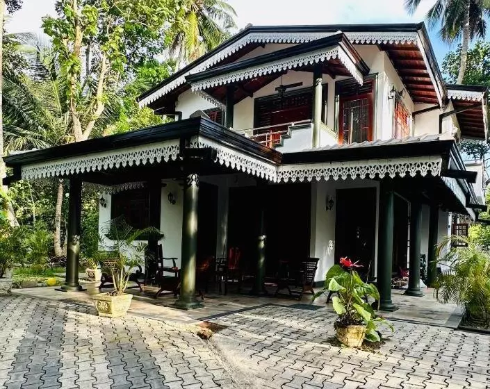 リゾートホテル Villa Gajeru Walawwa By W Lanka