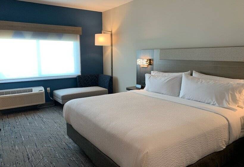 هتل Holiday Inn Express & Suites Courtenay Comox, An Ihg