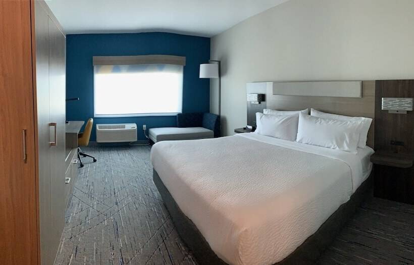 هتل Holiday Inn Express & Suites Courtenay Comox, An Ihg