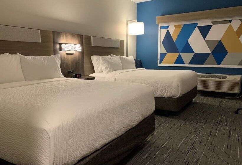 هتل Holiday Inn Express & Suites Courtenay Comox, An Ihg