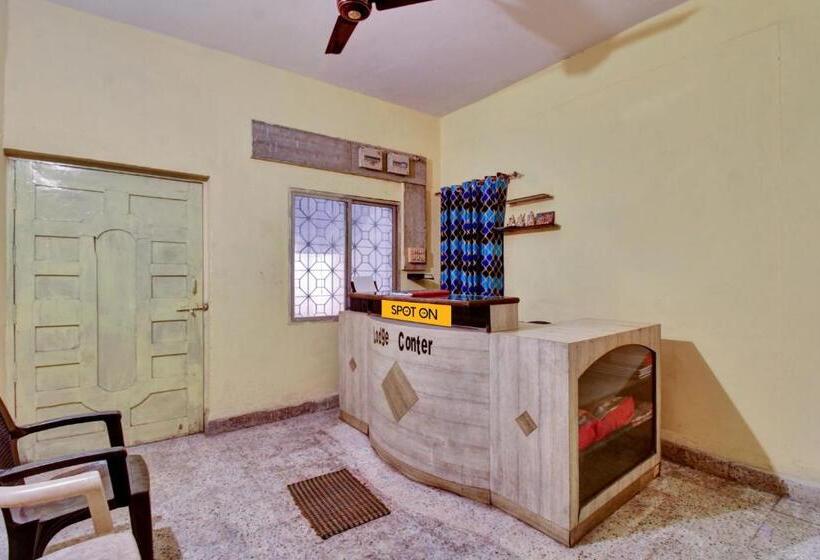 Spot On Hotel Highway Inn