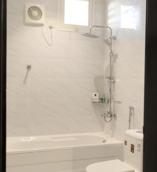 ホテル Golden Bujari Bisha