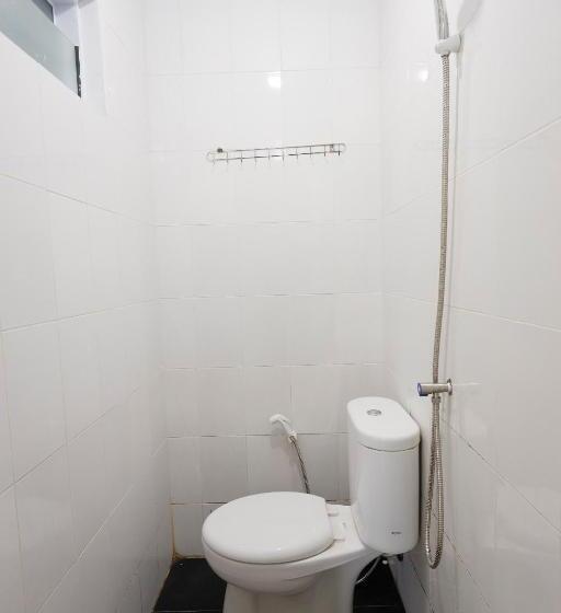 فندق Oyo 92261 Aulia Homestay Syariah