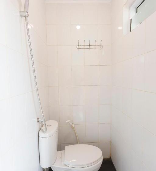 فندق Oyo 92261 Aulia Homestay Syariah