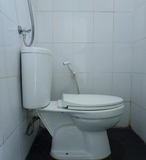 فندق Oyo 92261 Aulia Homestay Syariah