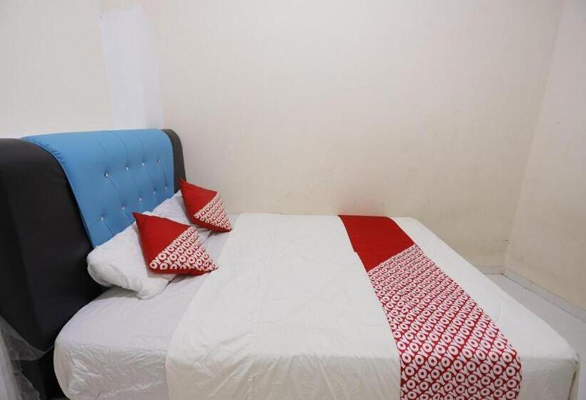 فندق Oyo 92261 Aulia Homestay Syariah