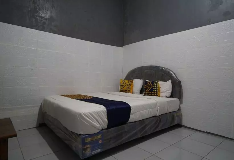ホテル Spot On 92269 Arjuna Homestay