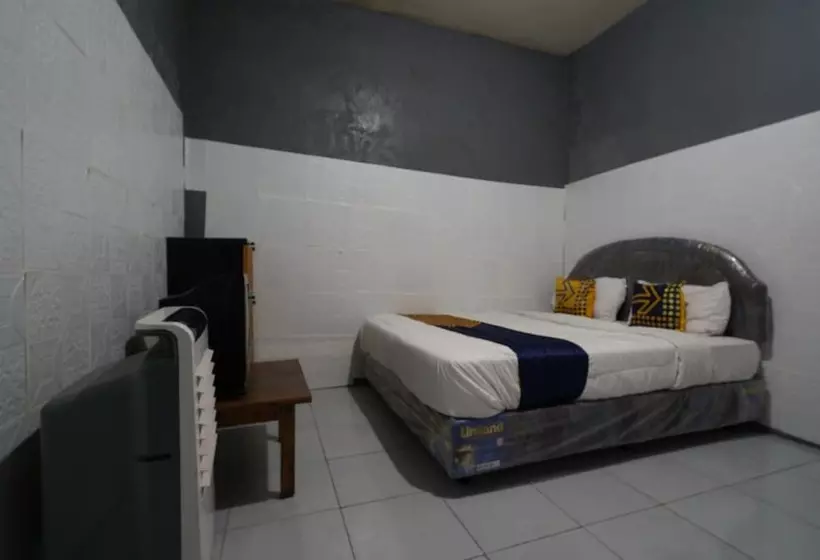 ホテル Spot On 92269 Arjuna Homestay