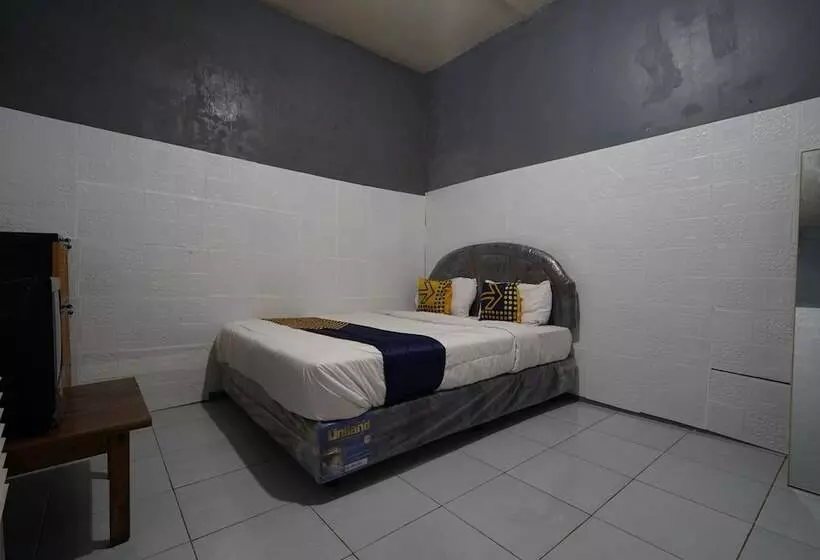 ホテル Spot On 92269 Arjuna Homestay