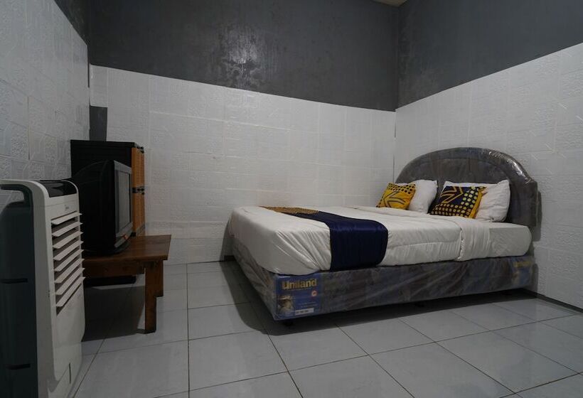 Hotel Spot On 92269 Arjuna Homestay