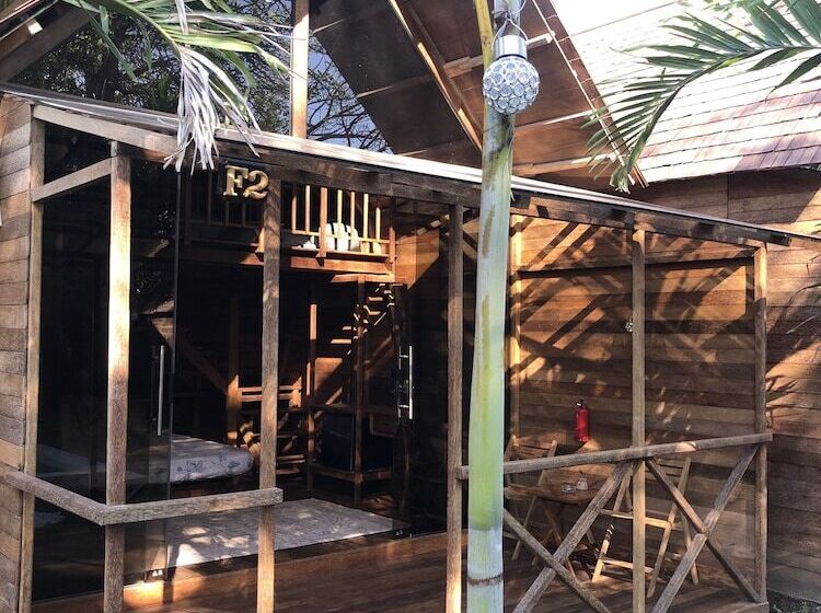 Отель Wow Bungalows F