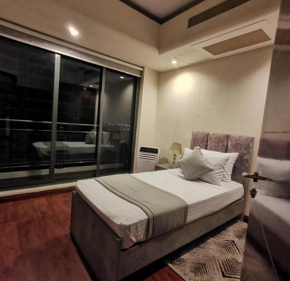 پانسیون Centaurus Apartments Islamabad