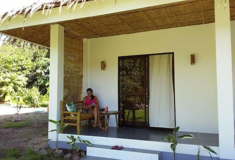 Hostel Happy Coconut Camiguin