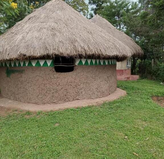 تختخواب و صبحانه Hillview Eco Tourism Resort