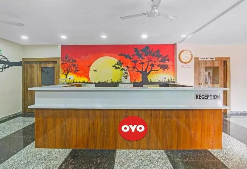 Hotelli Sai Baba Palace Lodging And Boarding