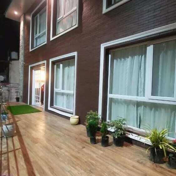 酒店 The Sapling Manor