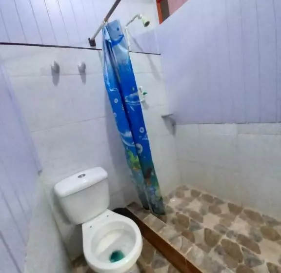 ペンション Hostal Tachiwa
