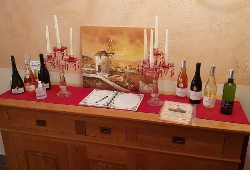 Majatalo Room In Guest Room   Londres Guest Room In The Heart Of The Vineyard