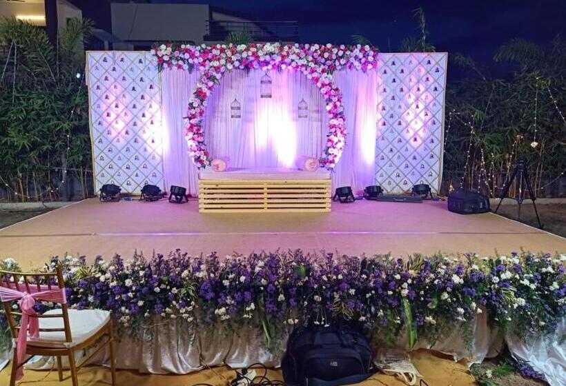 Art Resort & Farm House