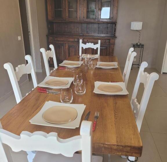 צימר Cosy Cottage With Private Pool