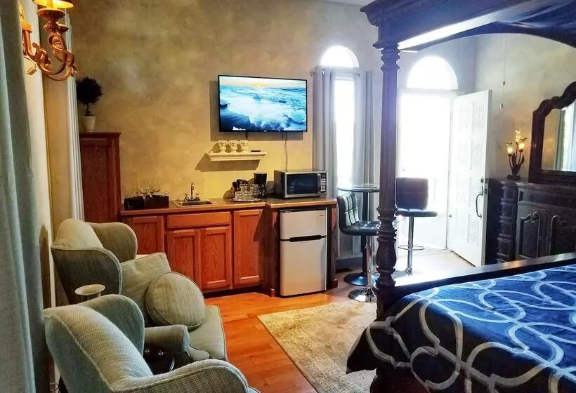 ベッドアンドブレックファースト Tuscan Manor