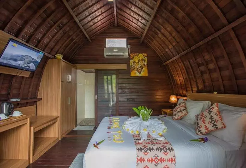 Hotelli Klumpu Hill Villas Nusa Penida