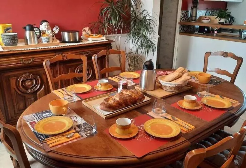 Majatalo L Ostal De Gagnac