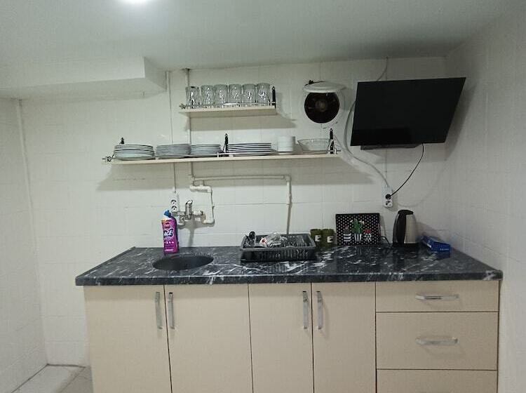 Deeps Hostel Ankara 2