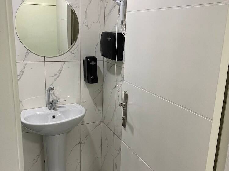 Deeps Hostel Ankara 2