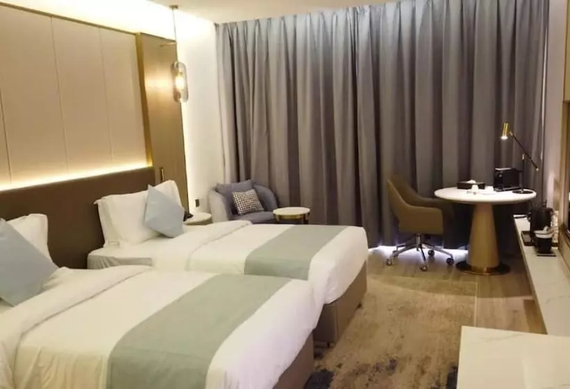 هتل H Luxury