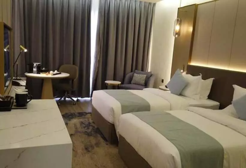 هتل H Luxury