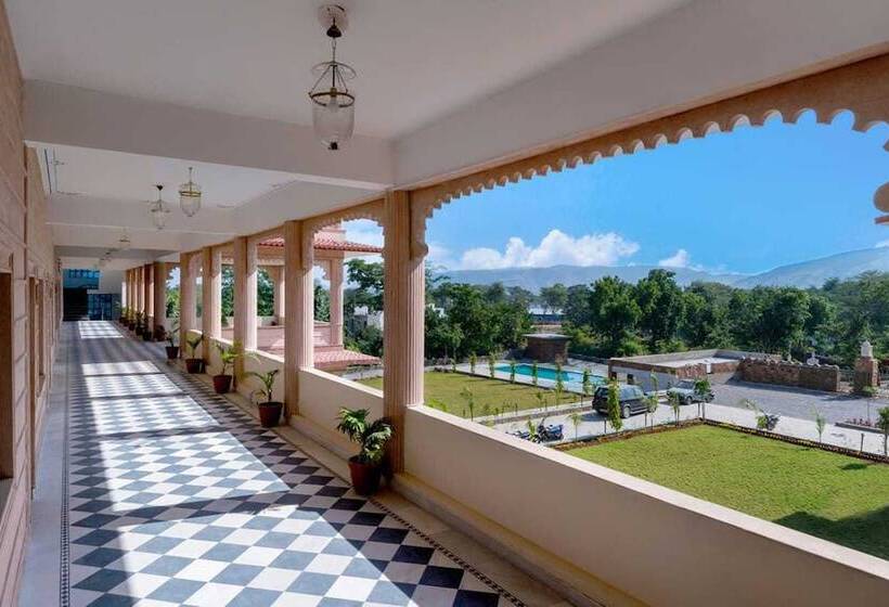 בית מלון כפרי Jai Niwas Palace Resort