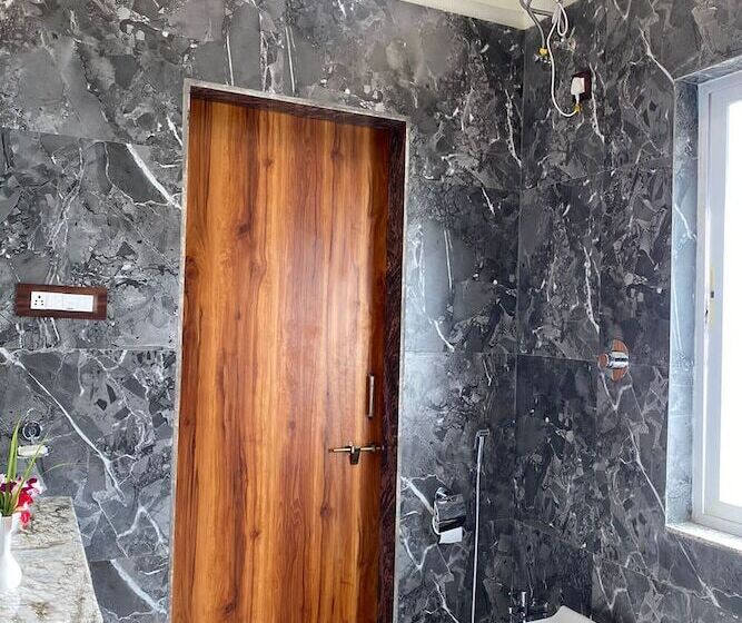 בית מלון כפרי Jai Niwas Palace Resort