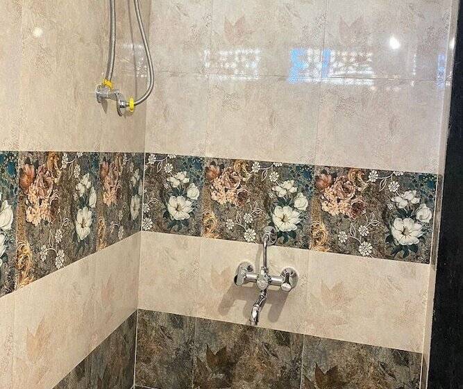 בית מלון כפרי Jai Niwas Palace Resort