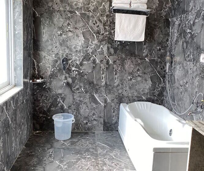 בית מלון כפרי Jai Niwas Palace Resort