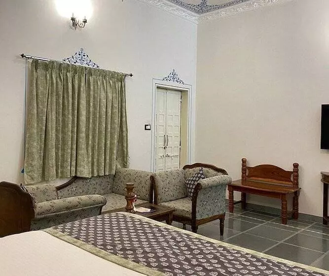 Hotelli Jai Niwas Palace Resort