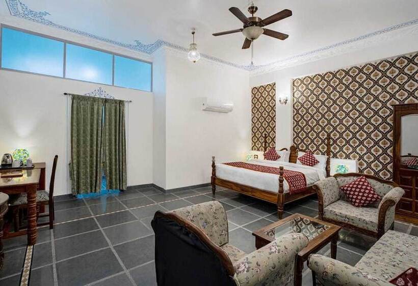 בית מלון כפרי Jai Niwas Palace Resort