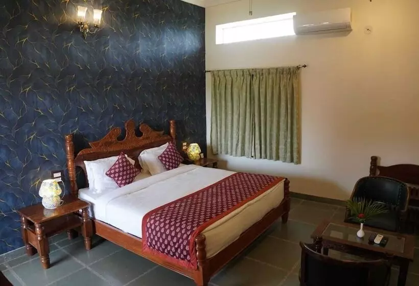 Hotelli Jai Niwas Palace Resort