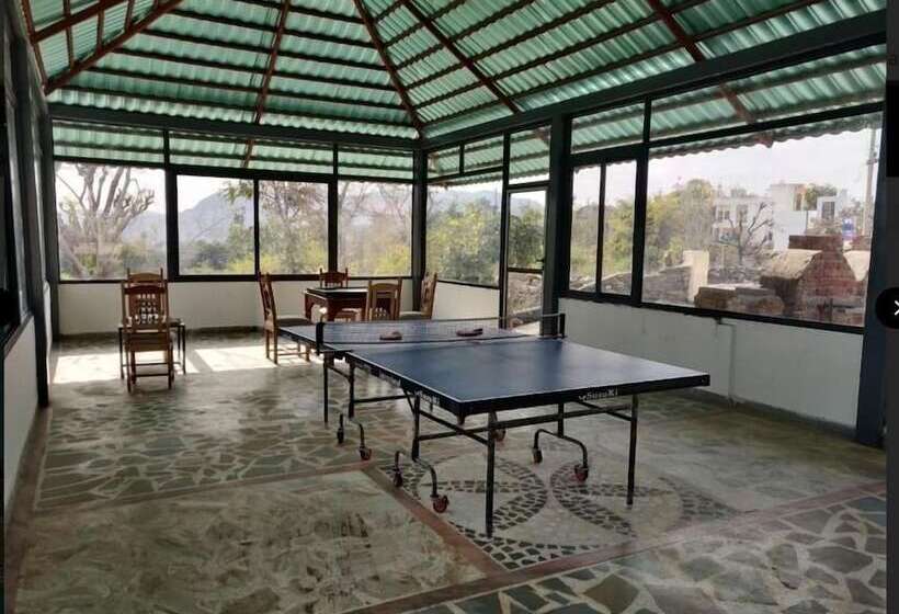 בית מלון כפרי Jai Niwas Palace Resort