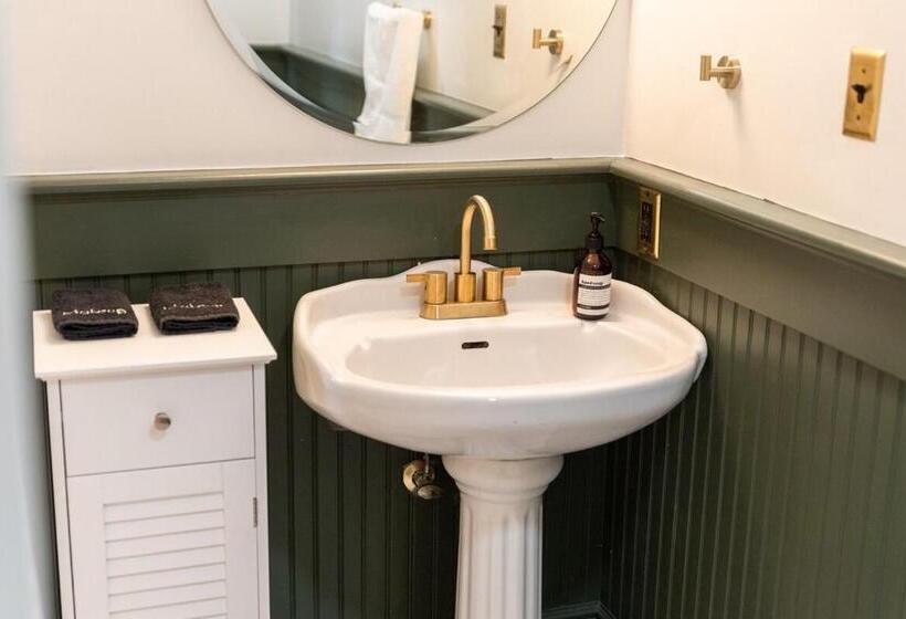 هتل Suite 2 Historic Art City Inn